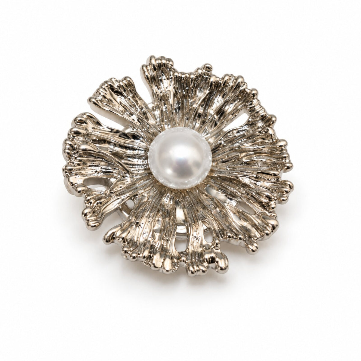Cache-Bouton Fleur Ciselée Perle