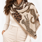 Foulard Carré Imprimé Léopards Silhouette Frangé Camel Marron - ModeAccess