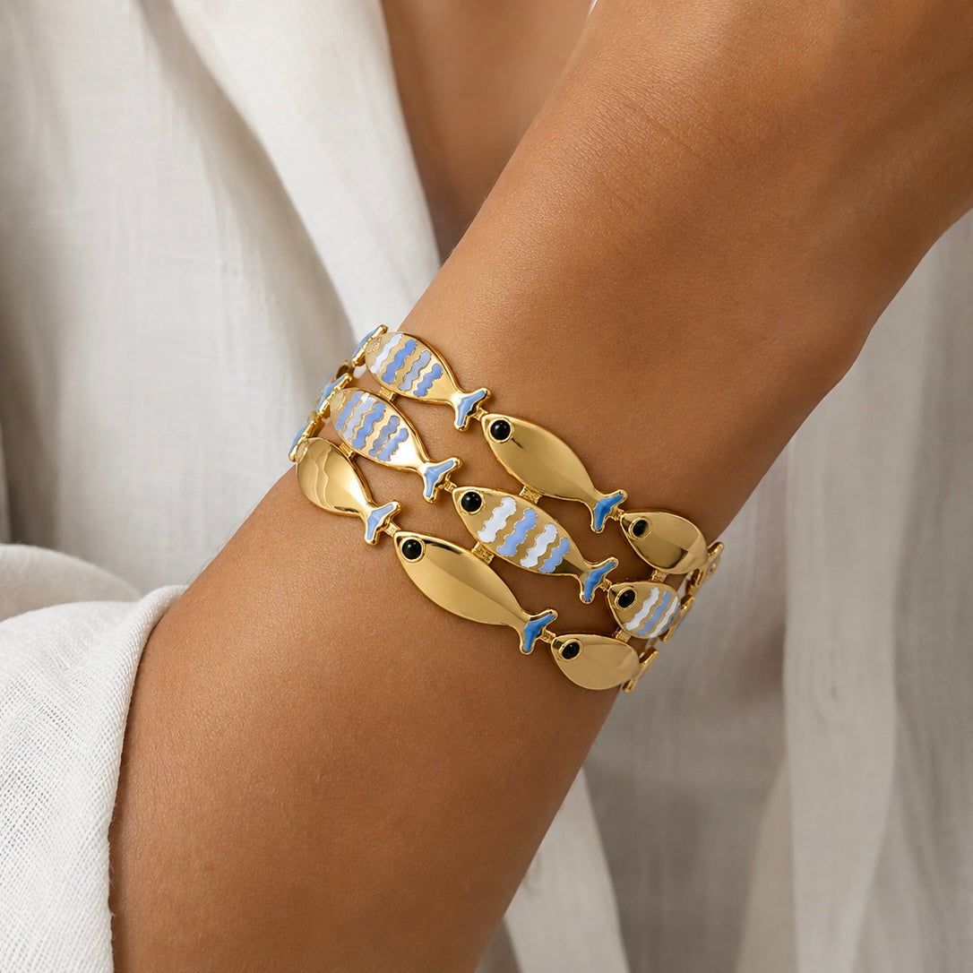Bracelet Manchette Poissons Émail Bleu Lavande Porté - ModeAccess