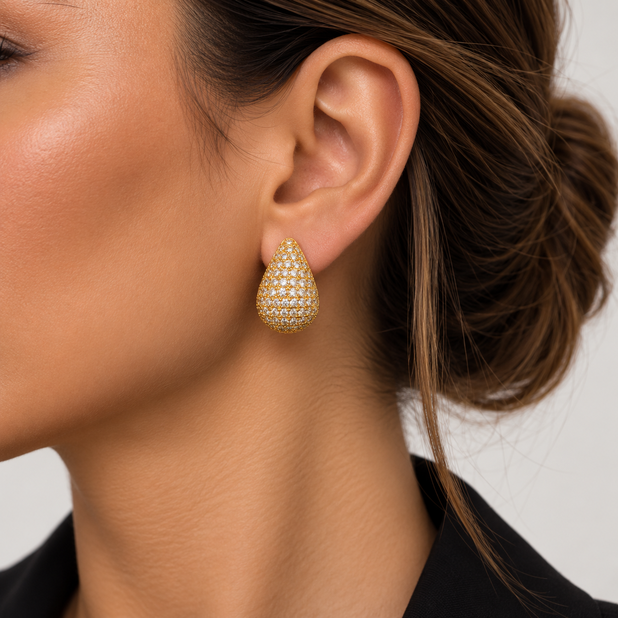 Boucles d'Oreilles Goutte Pavée Cristaux Dorées - ModeAccess