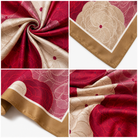 Foulard Carré Satin Floral Bordeaux Crème Détail Matière - ModeAccess